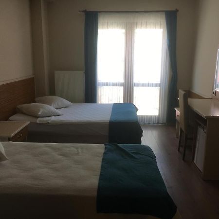 Oezguer Hotel Trabzon Zewnętrze zdjęcie
