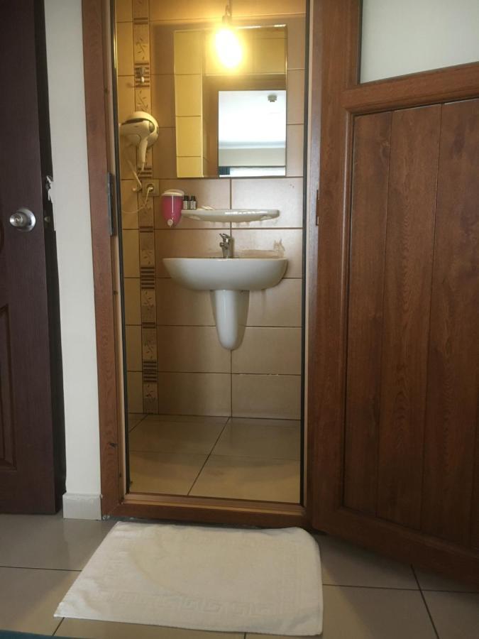 Oezguer Hotel Trabzon Zewnętrze zdjęcie